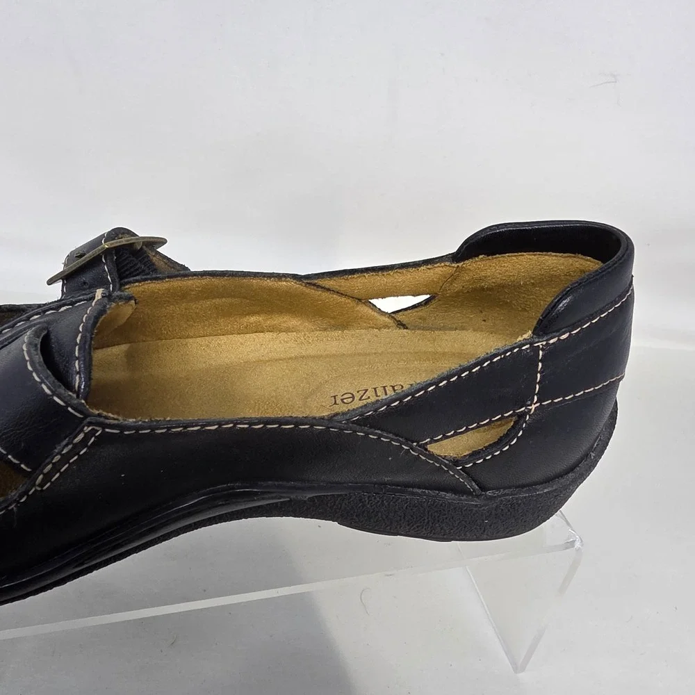 Naturalizer Dangle Loafers Women 6M Black Leather Caged Fisherman Flats Buckle
